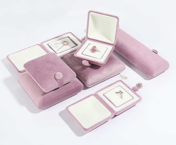 Velvet press-stud jewelry box