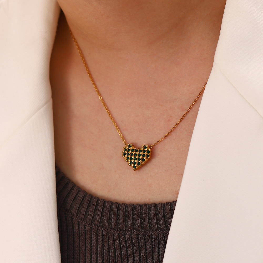 18K Light Luxury Heart-shaped Necklace